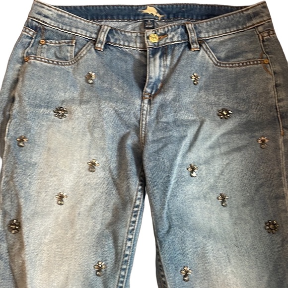 Tommy Bahama embellished boyfriend jeans - Picture 3 of 8